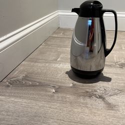 Vacuum jug