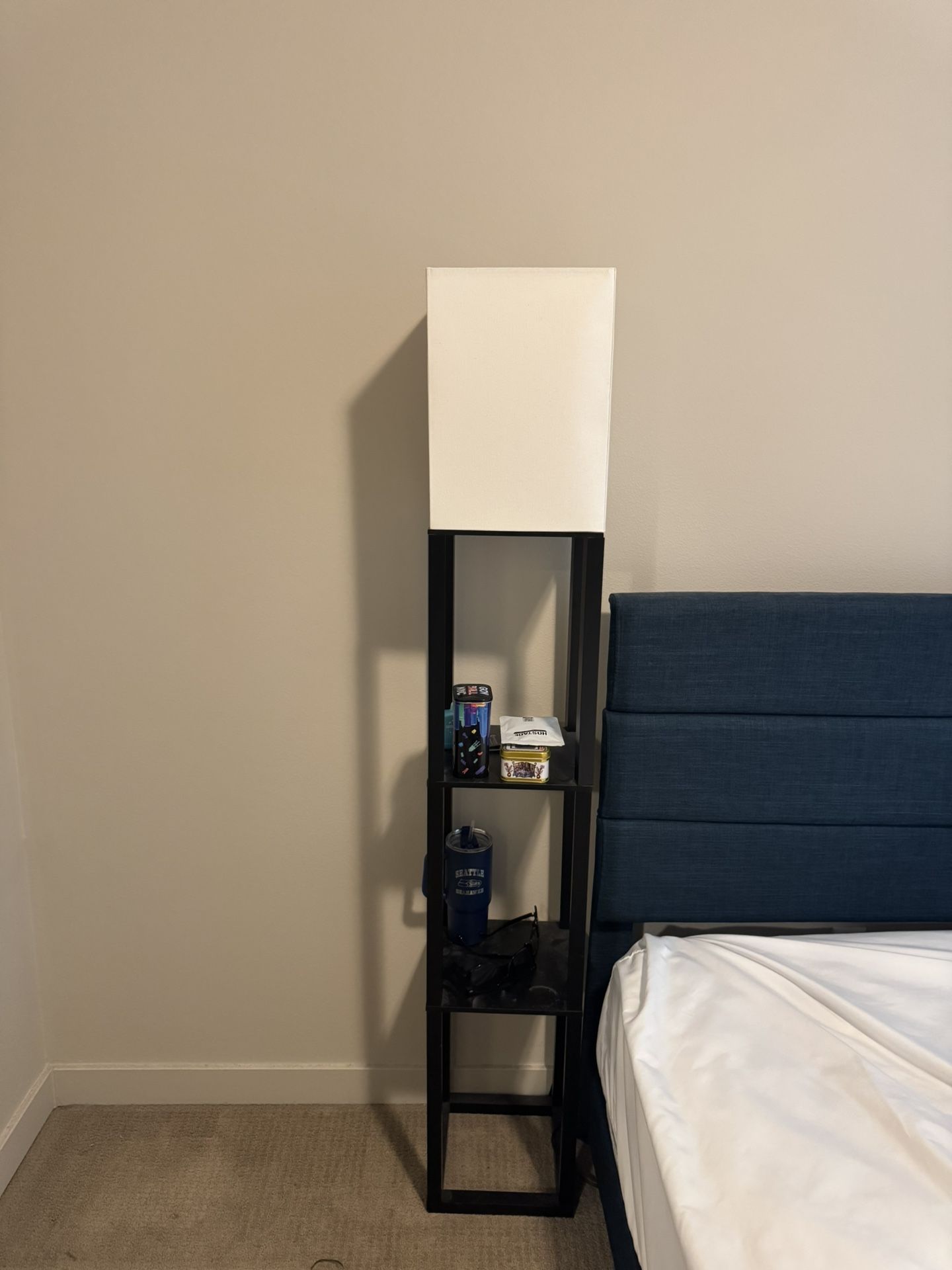 Lamp / End Table Combo