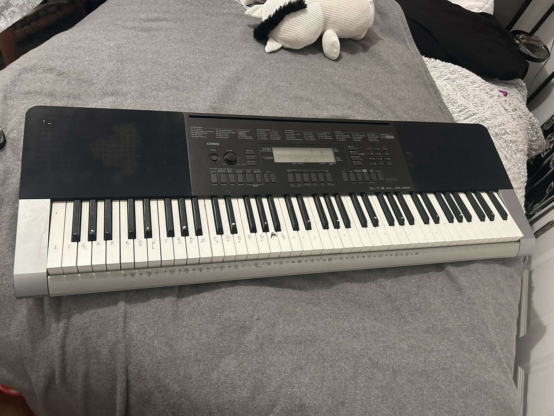 Casio WK 220 Black Piano Keyboard! NEED GONE ASAP!!