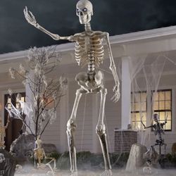 12 FT Foot Giant Skeleton With Animated LCD Eyes Halloween BRAND NEW