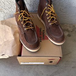 Red Wing Men’s Boots Size 9 Chocolate 
