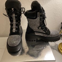 Black Boots Size 6