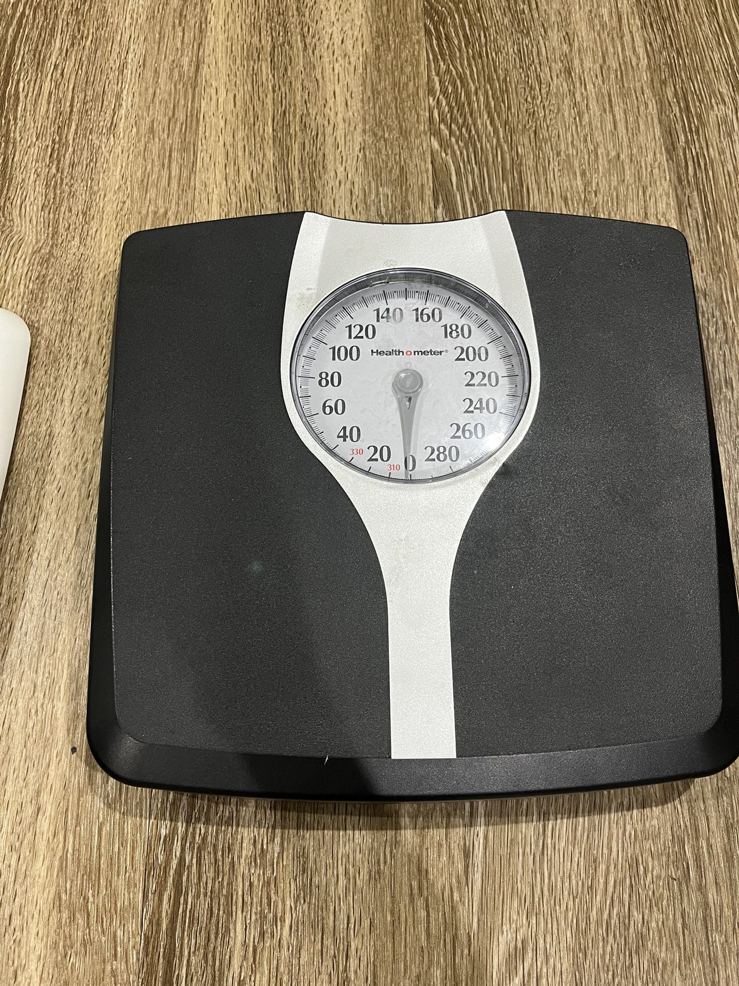 KoreHealth KoreScale Gen 2 Black Digital Smart Scale Body Weight Scale for  Sale in Cypress, TX - OfferUp