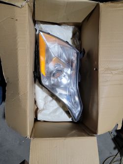 2011 - 2016 Cadillac Srx Headlight Right Side