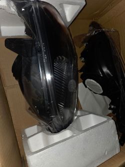 Head lights left and right 2000 honda Civic coupe EX