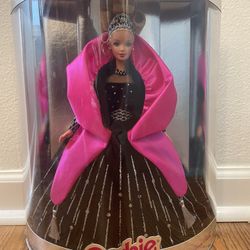 NIB 1998 Happy Holidays Barbie