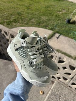 Jordan 4 Retro
