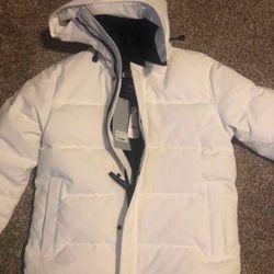 ** BRAND NEW CANADA GOOSE JACKET**