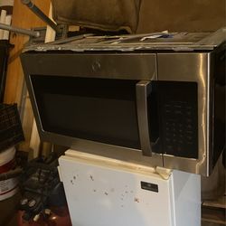 GE MICROWAVE 