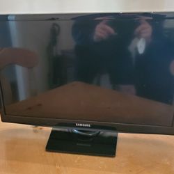 Samsung TV 24inch