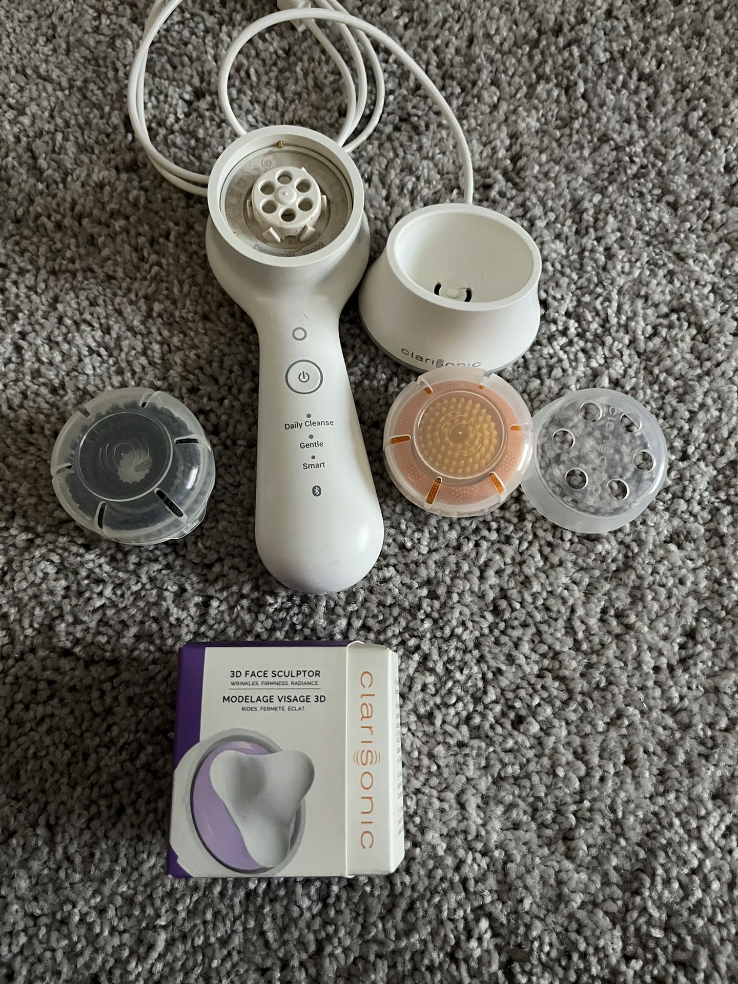 Clarisonic Mia Smart Bluetooth Spin Brush + Clarisonic 3D Face Sculptor