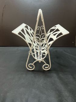 Shabby Chic/Vintage Magazine Rack