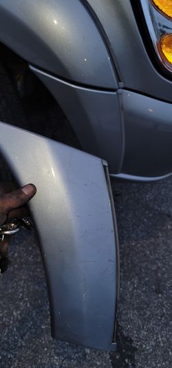 Cover Toyota Sequoia 2001&2004 