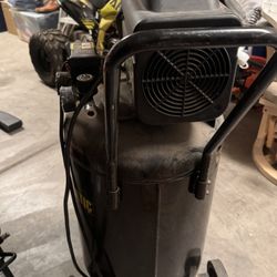 Air Compressor 