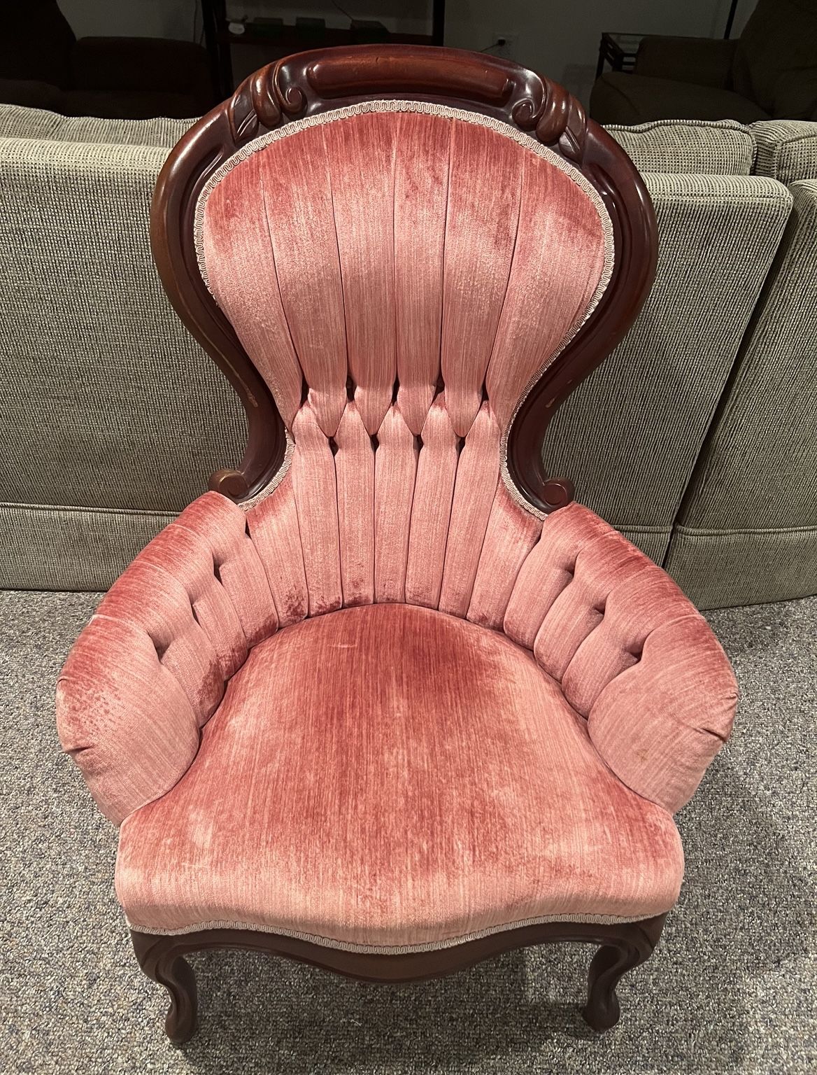 Ictorian style carved parlor chair