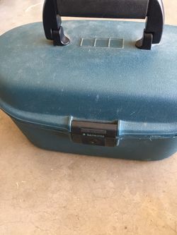 VINTAGE SAMSONITE “OYSTER”TRAIN CASE LUGGAGE