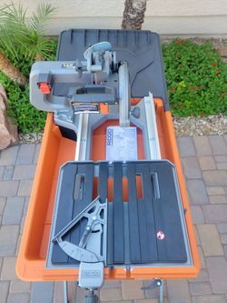 Ridgid 12 Amp 8 in. Blade Corded Wet Tile Saw with Extended Rip
