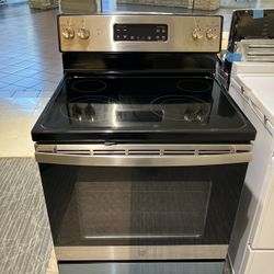 GE 30" Free-Standing Electric Range