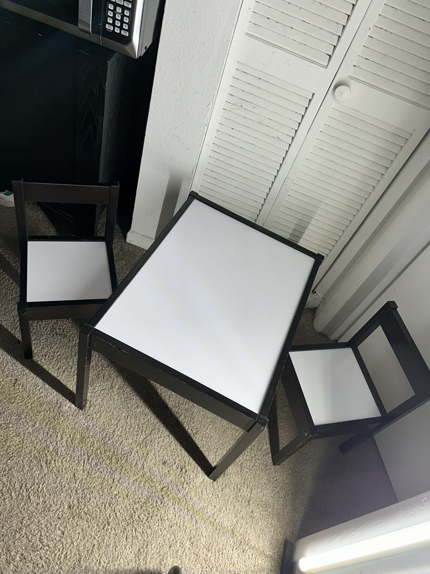 Kids Table And Chairs 