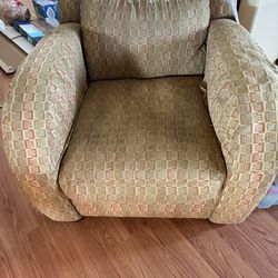 Comfortable Family Room Chair