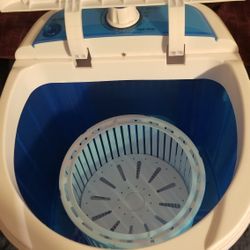 Small washing machine -good for rvs