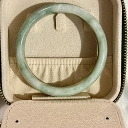 Green Jade Bangle Bracelet 
