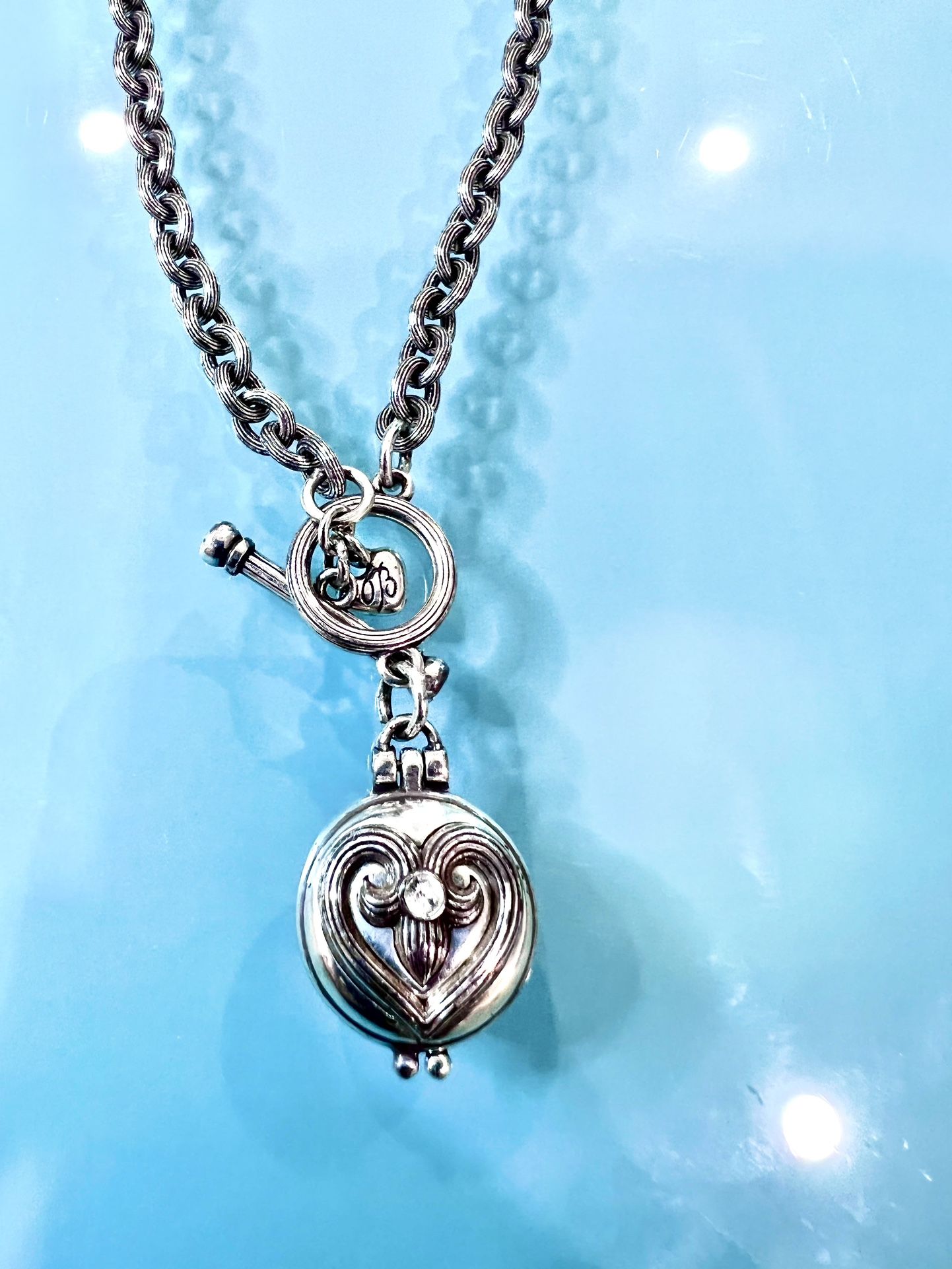 Brighton Ladies Fancy Floating Heart Locket Toggle Necklace