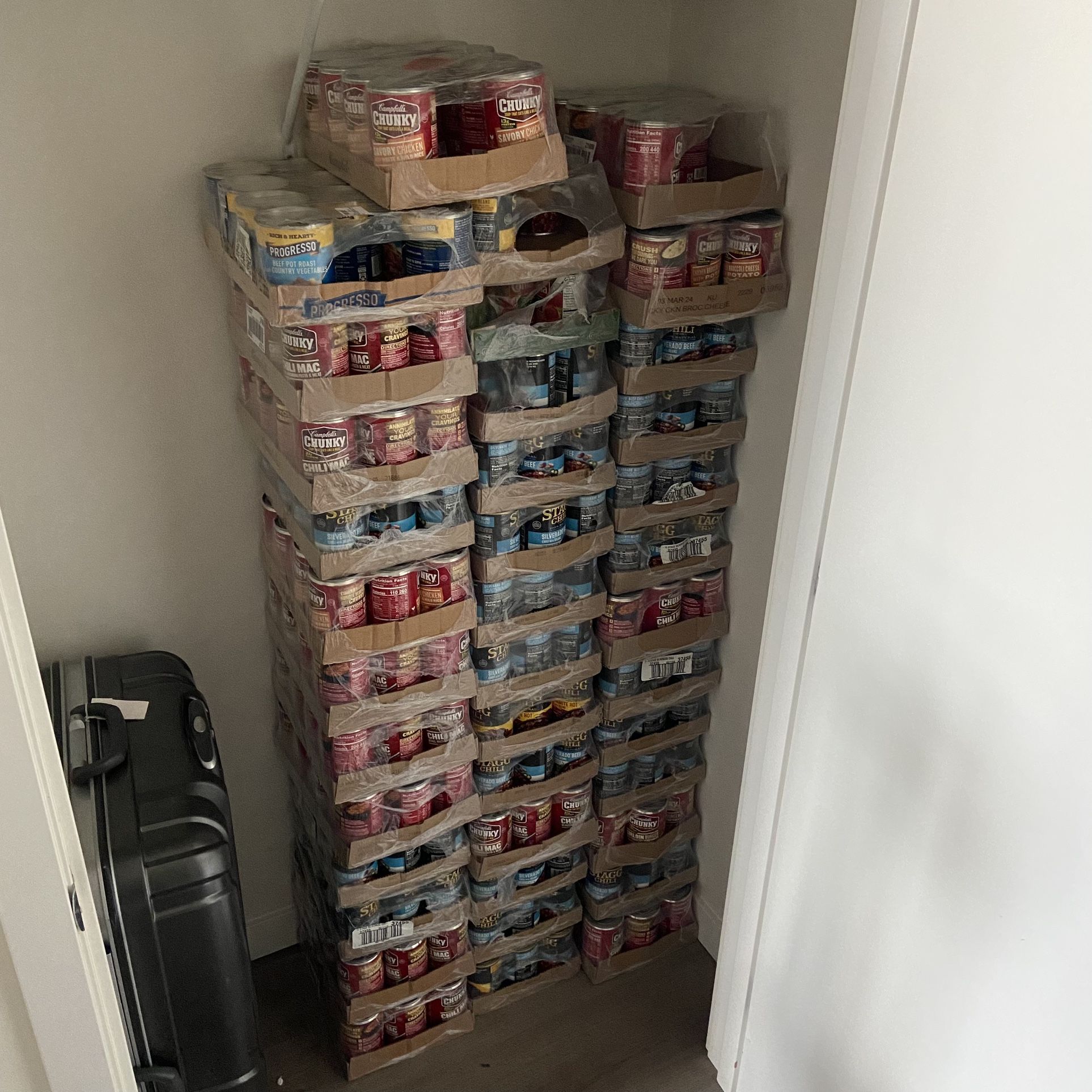 400 cans of soup & chili, plus 70-80 lbs of rice and pasta