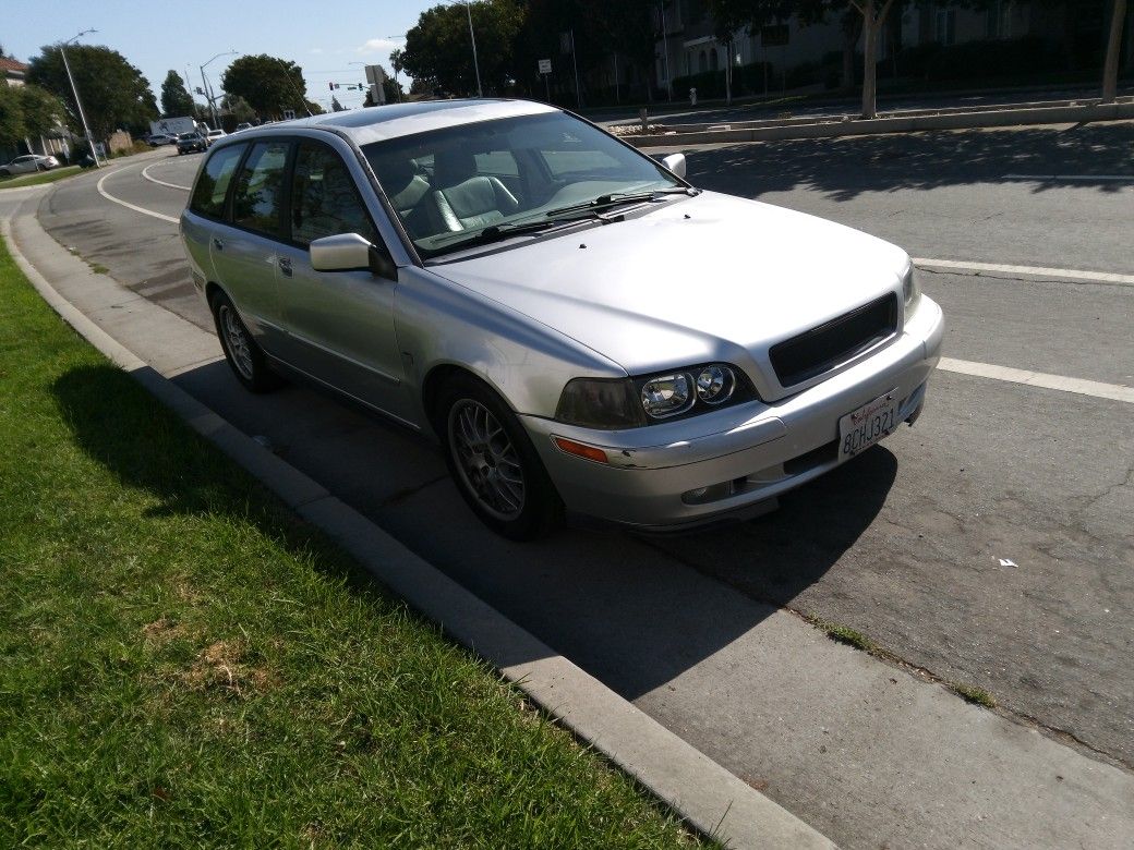 2005 Volvo Wagon