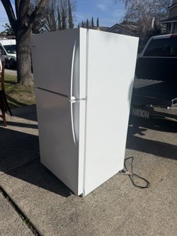 60$ fridge