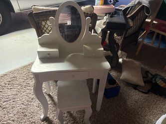 Kids Vanity Table with Mirror and Stool