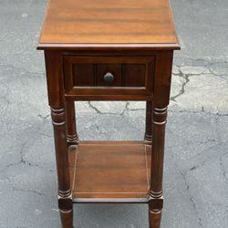 End Table - 2 Tier