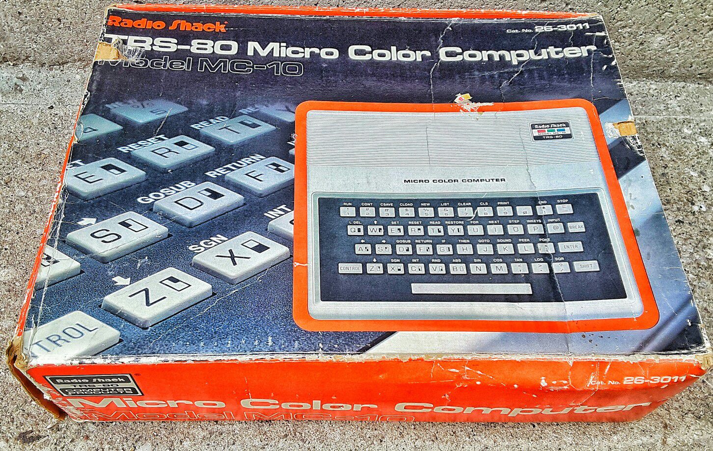 Vintage TRS-80 radio shack computer 1983 Era micro computer or video game console