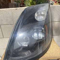 Headlight Driver Side Semi Truck 