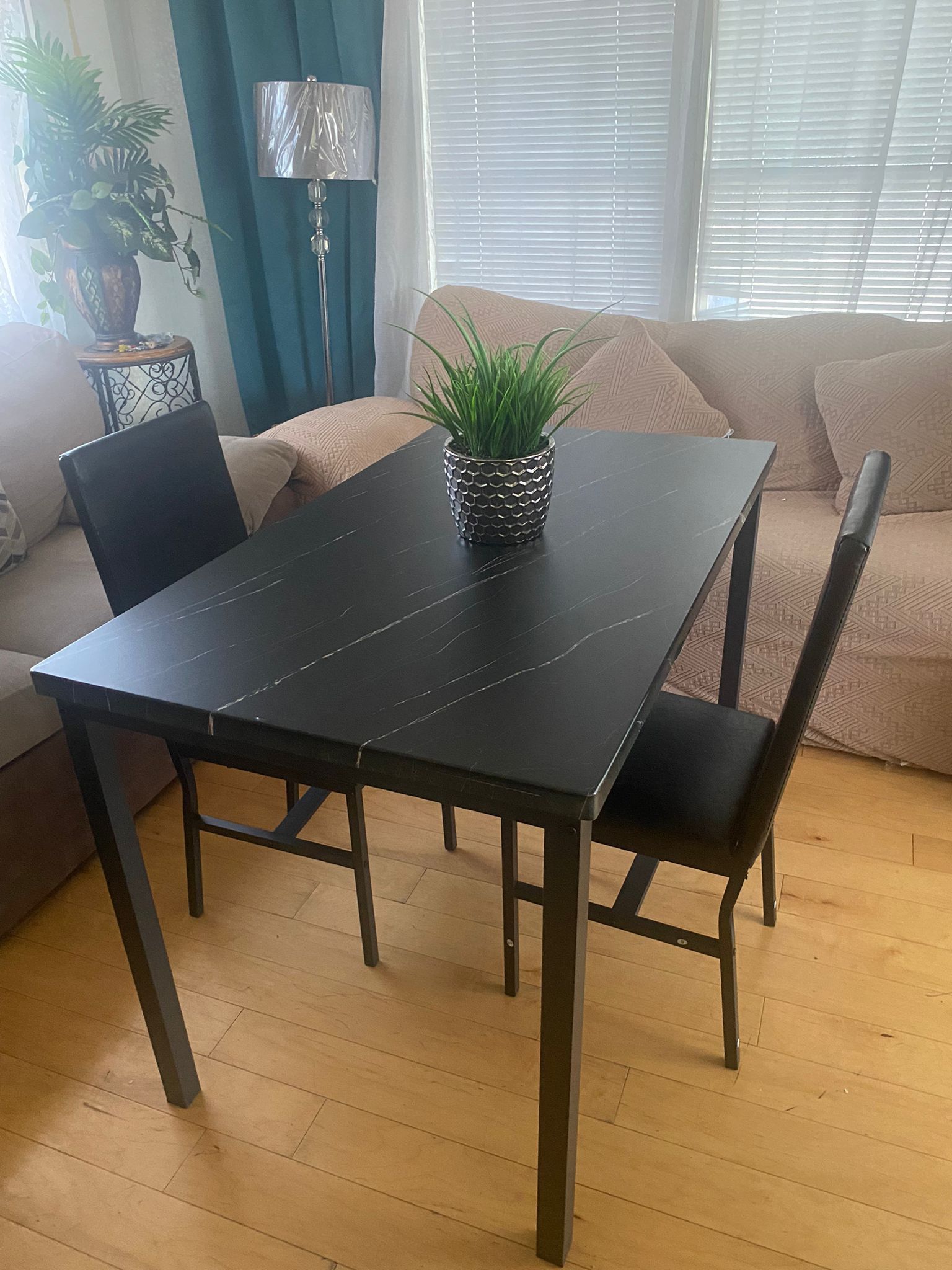Dining Table Set