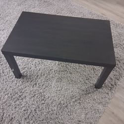 Im selling a Coffee table