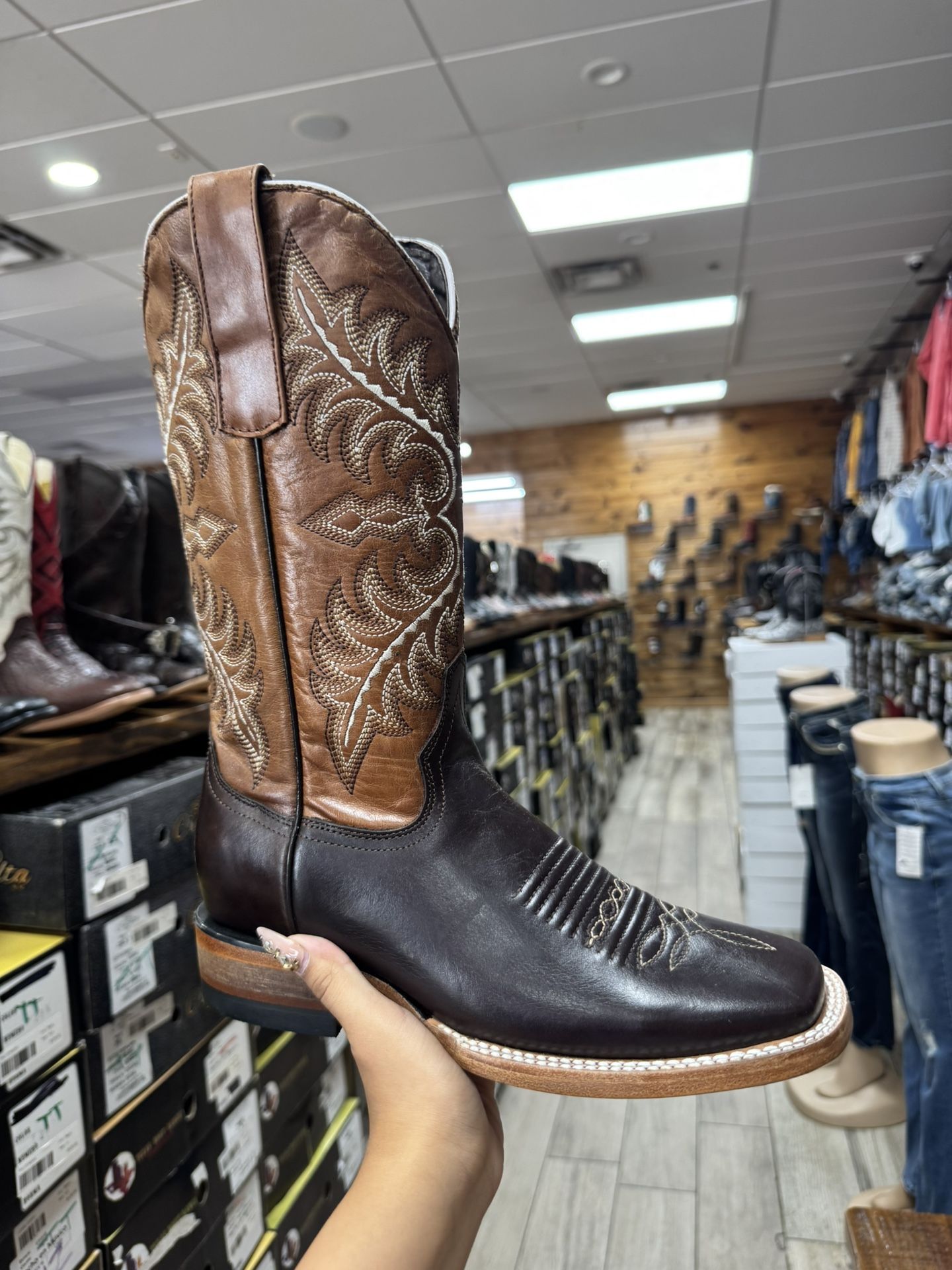men’s western boot 
