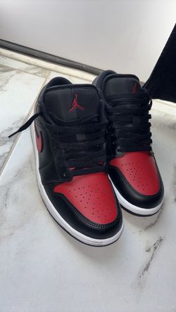 Air Jordan 1 bred lowtop size 9.5 men’s