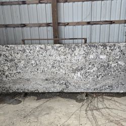 Granite quartz counter top slab in excellent condition $450 obo