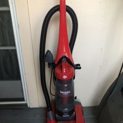 Dirt Devil Vacuum 