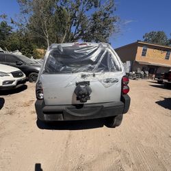 2006 Jeep Liberty 3.7 At For Parts Only