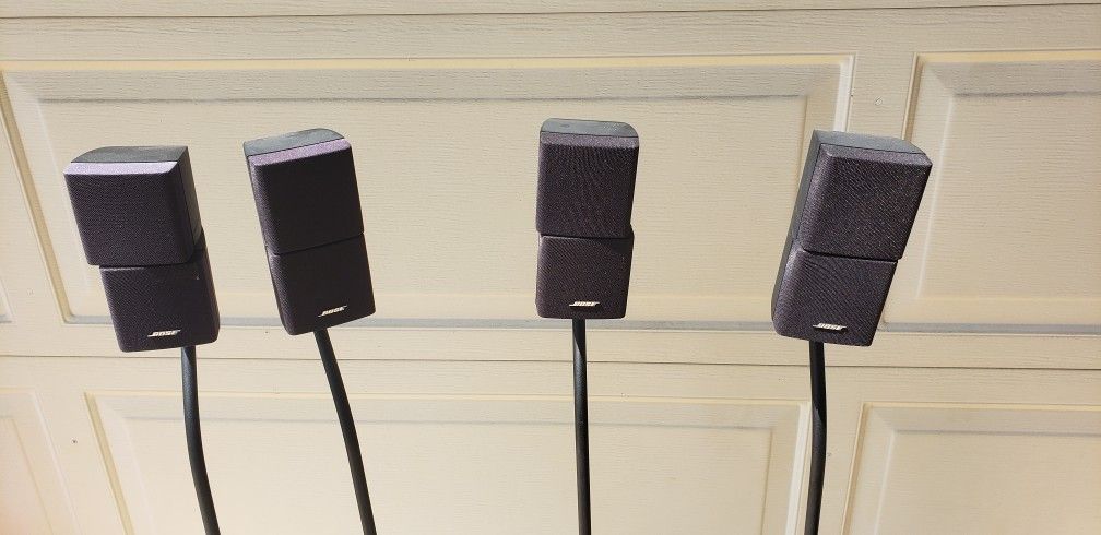 BOSE ACOUSTIMASS SPEAKERS SYSTEM W/ SUBWOOFER