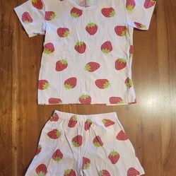 Strawberry Girls Shirt and Short Set Ages 7-8