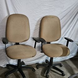 2 Chairs Office 