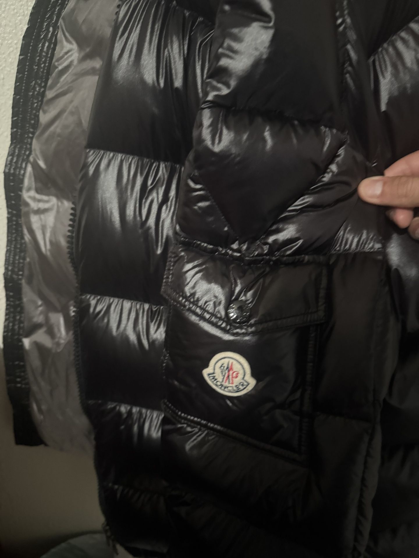 Moncler Puffer Men’s