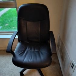 Desk Chair Height Adjustable $50 Don't Counter Offer NE Philly 