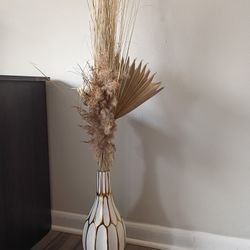 White And Gold Vase 