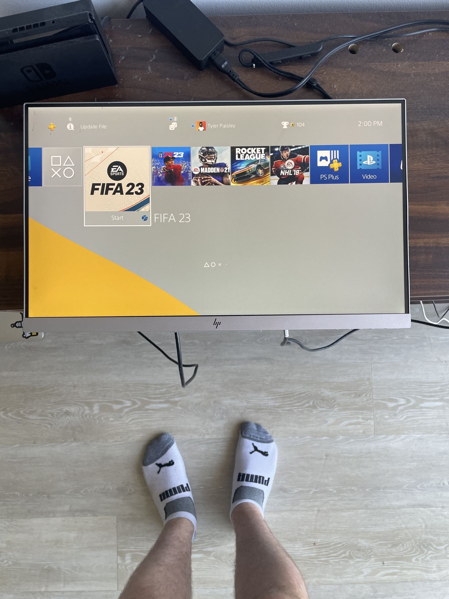22’ HP Monitor (NO STAND)