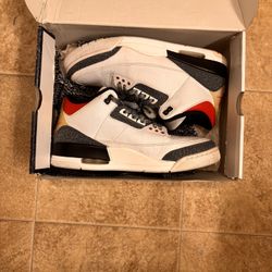 Air Jordan Retro Se  SIZE 12