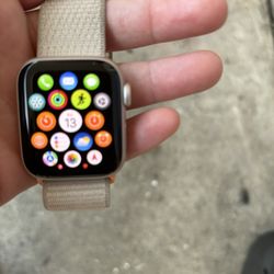 Apple Watch SE 2 Generation 40 MM